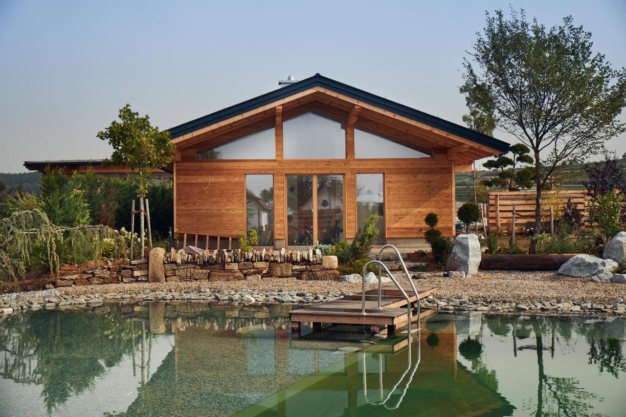 Kittenberger Chalets Am Gartensee Schiltern bei Langenlois エクステリア 写真