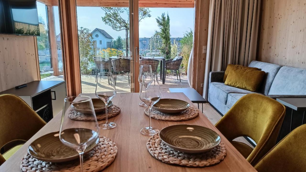 Kittenberger Chalets Am Gartensee Schiltern bei Langenlois エクステリア 写真