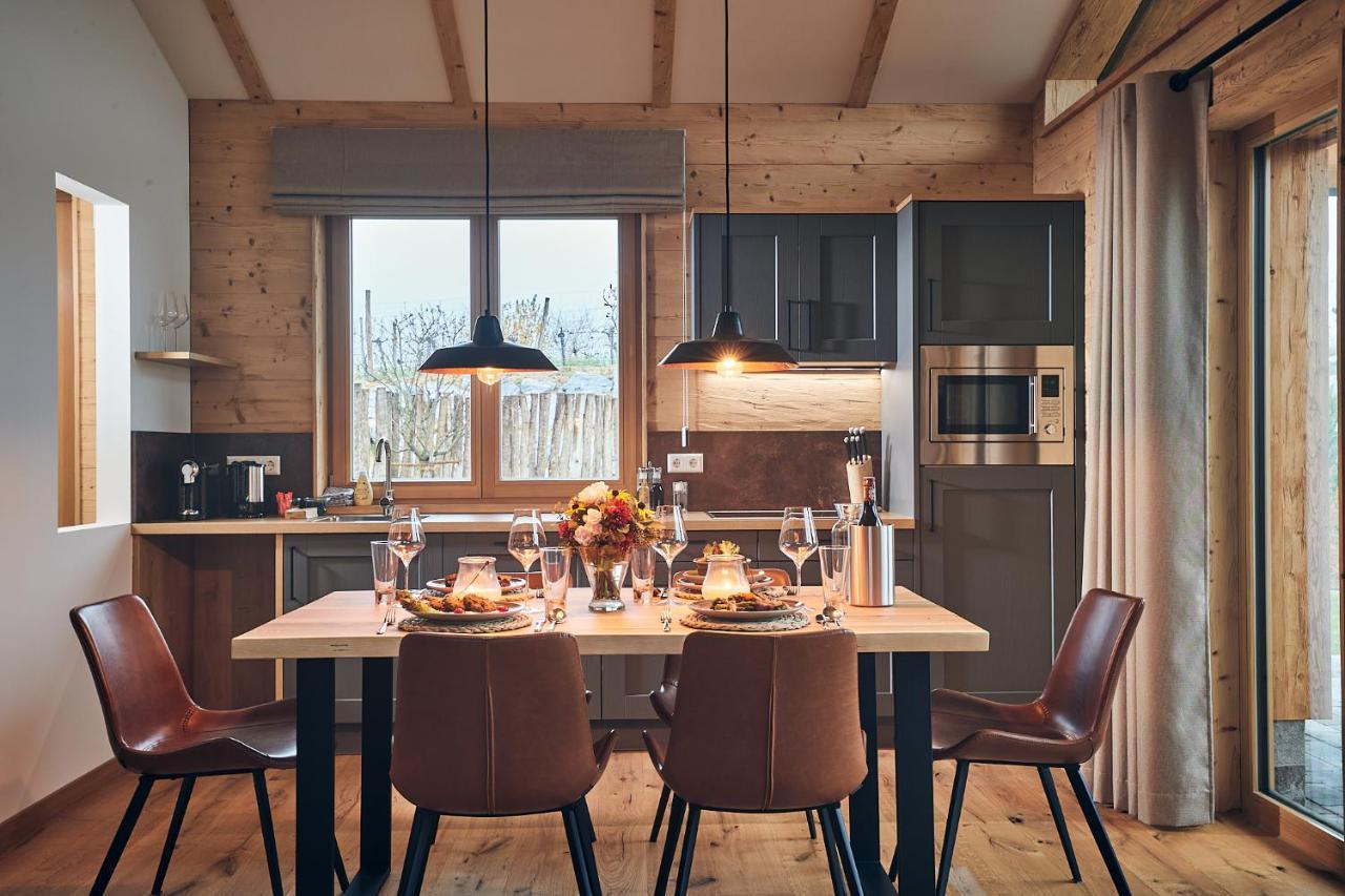 Kittenberger Chalets Am Gartensee Schiltern bei Langenlois エクステリア 写真